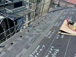 屋根カバー、アスファルトシングル屋根｜屋根リフォームメニュー｜栃木県宇都宮市の屋根リフォーム・屋根板金・雨漏りならスミタイ