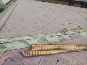 棟板金交換工事、ガルバニウム鋼板|屋根リフォームメニュー|栃木県宇都宮市の屋根リフォーム・屋根板金・雨漏りならスミタイ