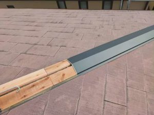 棟板金交換工事、ガルバニウム鋼板|屋根リフォームメニュー|栃木県宇都宮市の屋根リフォーム・屋根板金・雨漏りならスミタイ