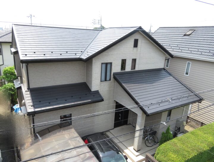 栃木県宇都宮市 S様邸 屋根カバー工事・ベランダ防水工事