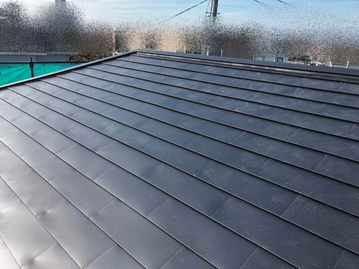 栃木県宇都宮市 S様邸 屋根カバー工法『セキノ興産 ダンネツトップ4-1』